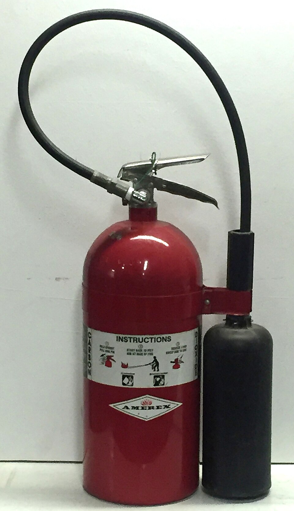 Bình chữa cháy CO₂ 5kg MFZL5